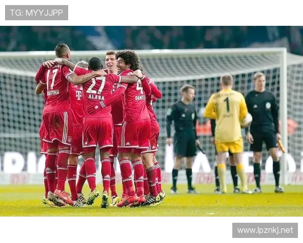 拜仁德甲统治地位面临挑战,联赛竞争格局变化趋势逐步显现 拜仁德甲统治地位面临挑战,联赛竞争格局变化趋势逐步显现